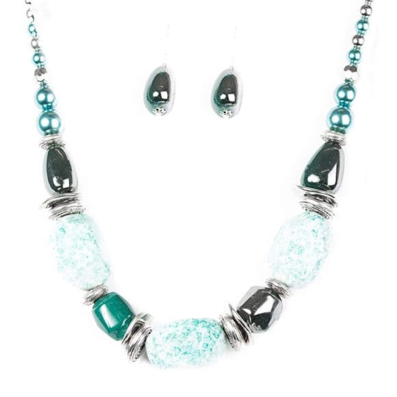 White , teal and silver necklace w/ earrings - Picture 1 of 3